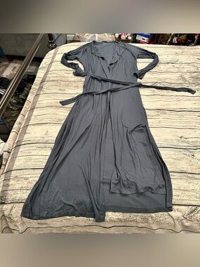 Dagsmejan Long Sleeve Modal Robe in Charcoal Gray Size Medium